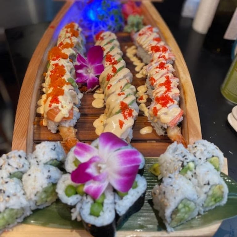 Sushi Boat Combo
